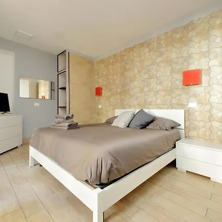 Apartment Spacious Vatican Flat With Courtyard