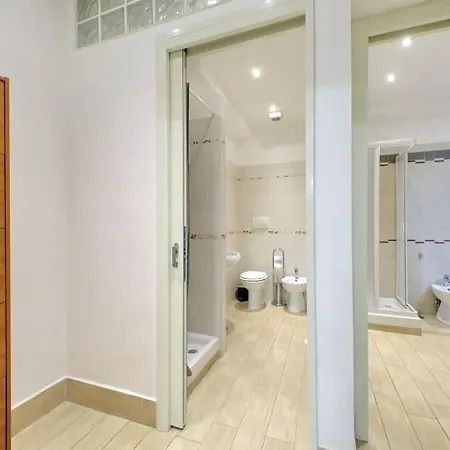 Apartment Spacious Vatican Flat With Courtyard *